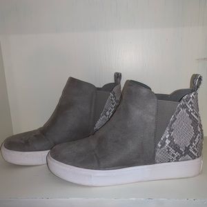 Steve Madden High Top Fashion Sneakers